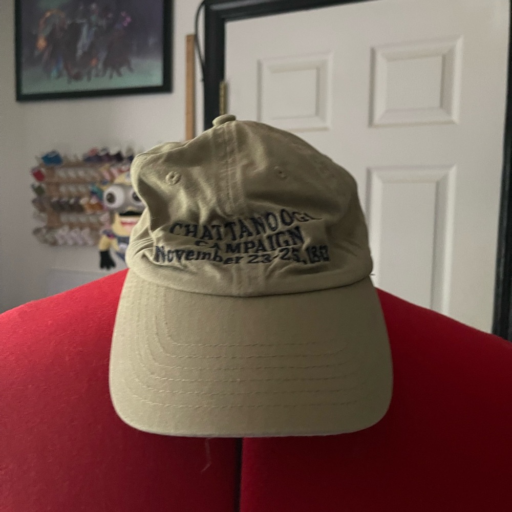 Random baseball caps unisex. 10$ for all 3 or 5$ each.